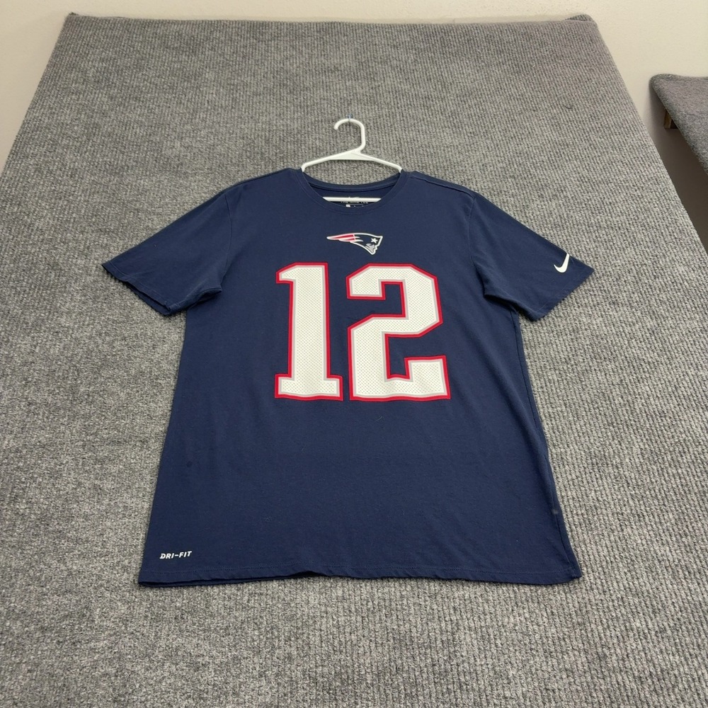 New England Patriots Nike T Shirt Mens L Blue Cotton Blend Tom Brady 12 Sports